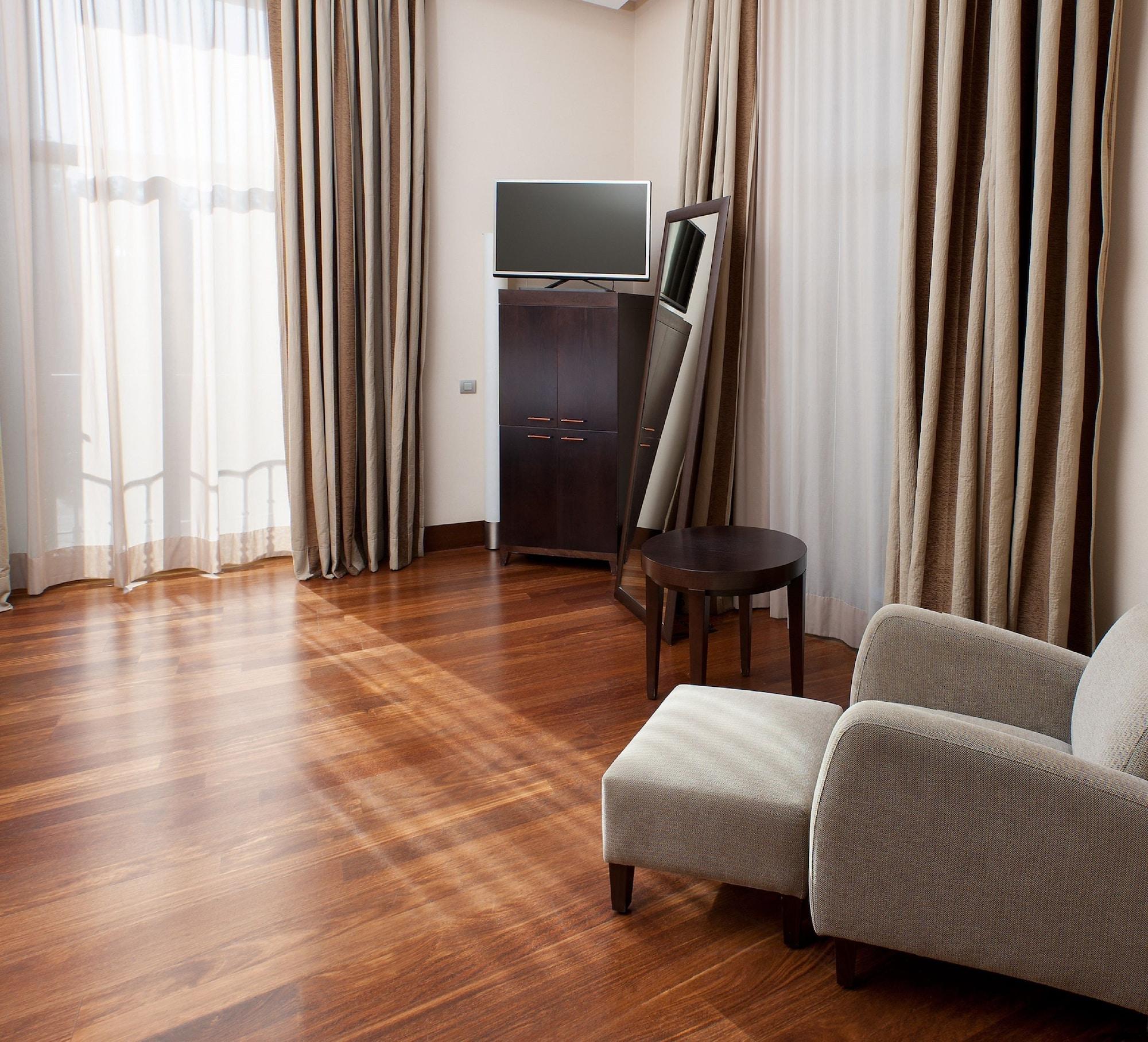เอ็นเอช คอลเล็คชั่น ปาลาซิโอ เดอ อรันจูเอซ Hotel อารันเควซ ภายนอก รูปภาพ