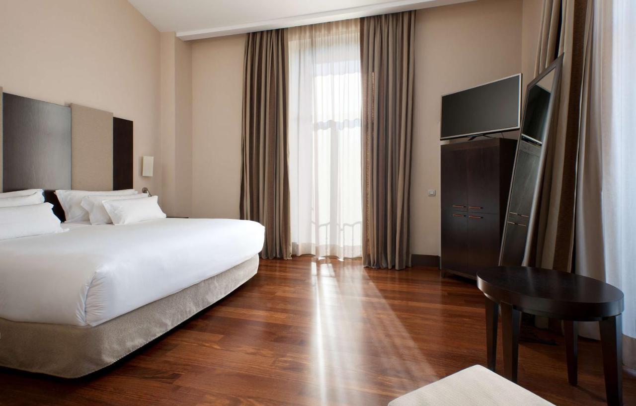 เอ็นเอช คอลเล็คชั่น ปาลาซิโอ เดอ อรันจูเอซ Hotel อารันเควซ ภายนอก รูปภาพ