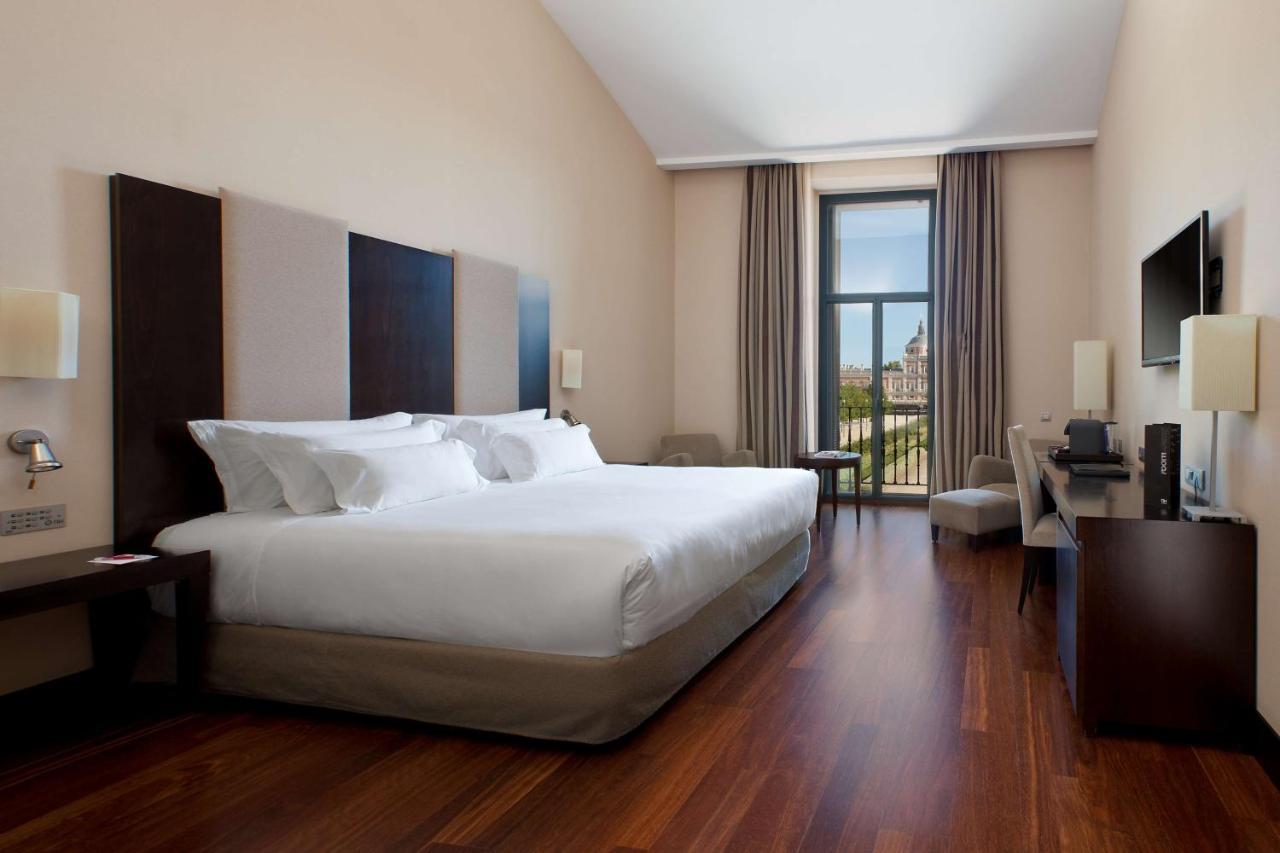 เอ็นเอช คอลเล็คชั่น ปาลาซิโอ เดอ อรันจูเอซ Hotel อารันเควซ ภายนอก รูปภาพ
