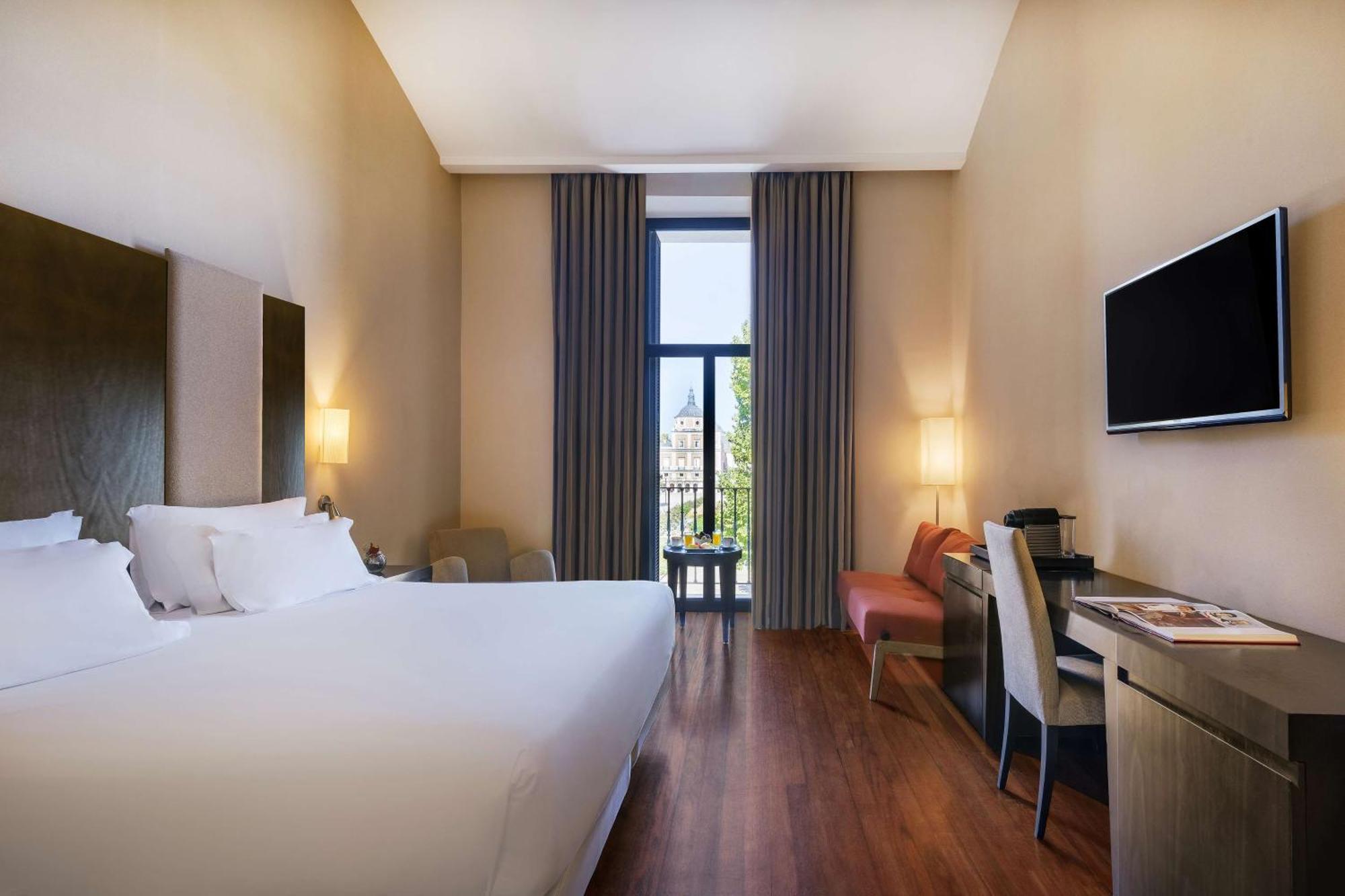 เอ็นเอช คอลเล็คชั่น ปาลาซิโอ เดอ อรันจูเอซ Hotel อารันเควซ ภายนอก รูปภาพ