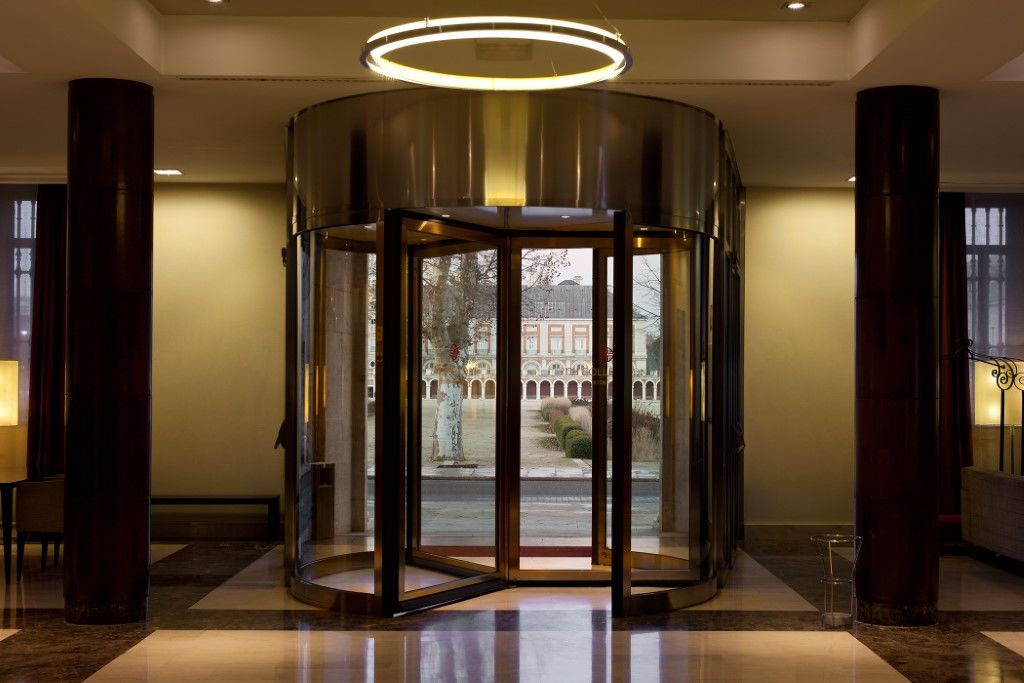 เอ็นเอช คอลเล็คชั่น ปาลาซิโอ เดอ อรันจูเอซ Hotel อารันเควซ ภายนอก รูปภาพ